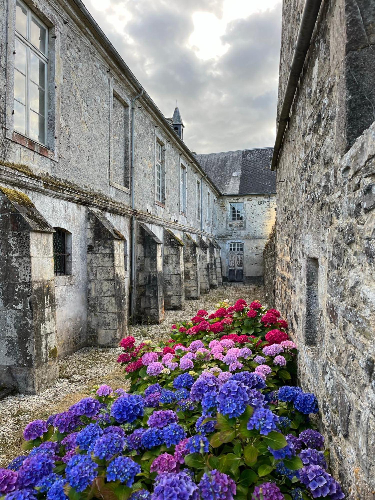 Abbaye De Blanchelande Bed and Breakfast Neufmesnil Buitenkant foto